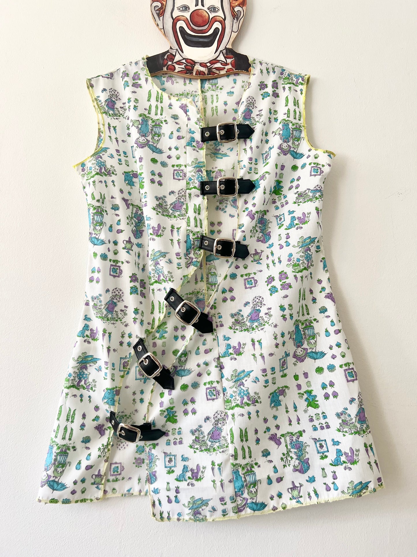 Buckle Layering Top