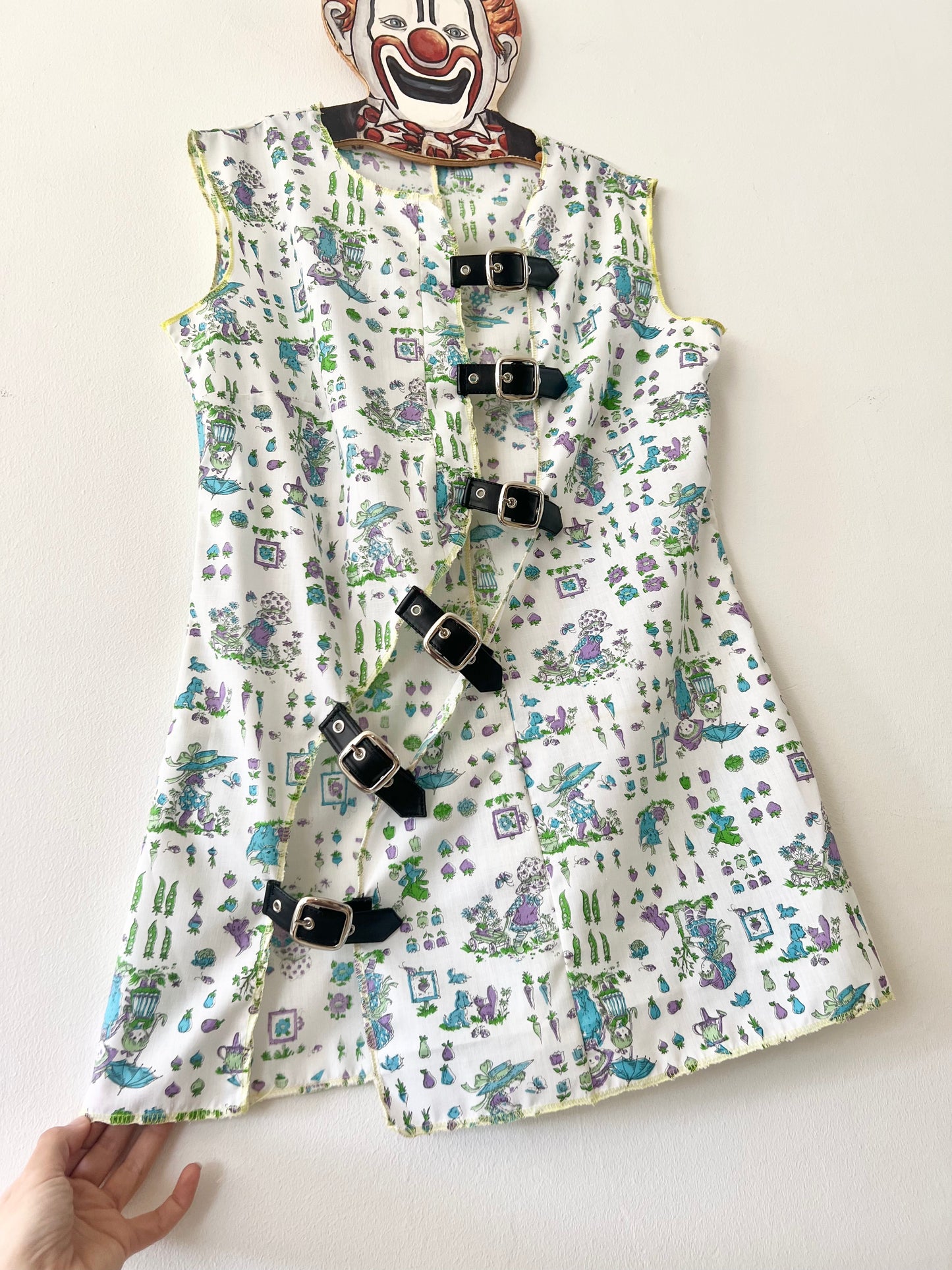 Buckle Layering Top