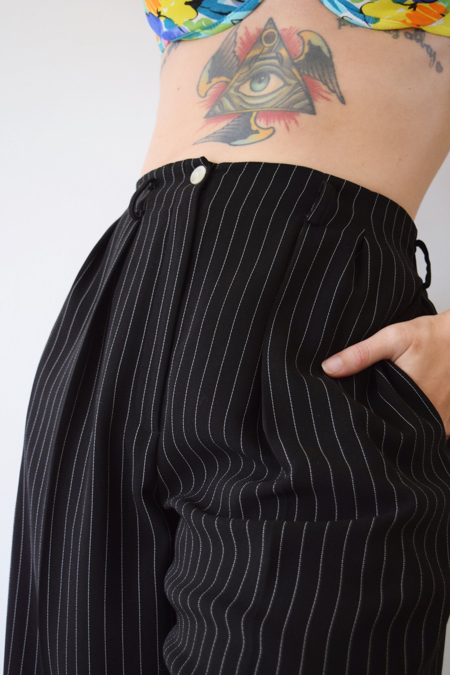 90s PINSTRIPE TROUSERS - 26/27" waist