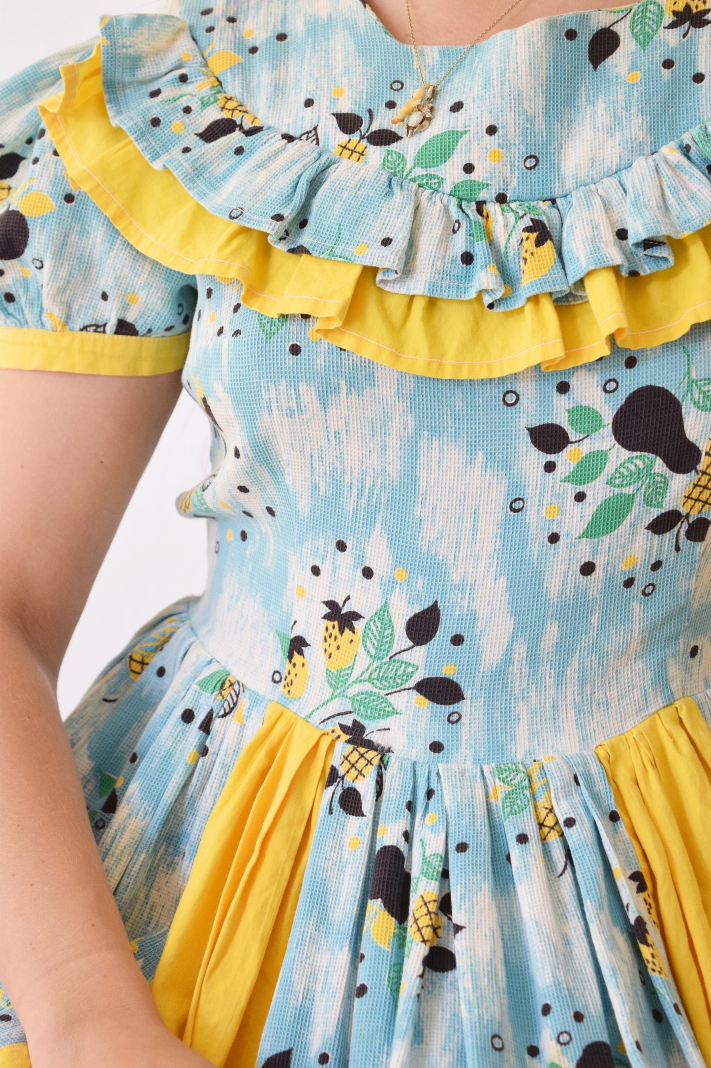 60s FRUIT PRINT COTTAGE PRAIRIE MAXI - MEDIUM