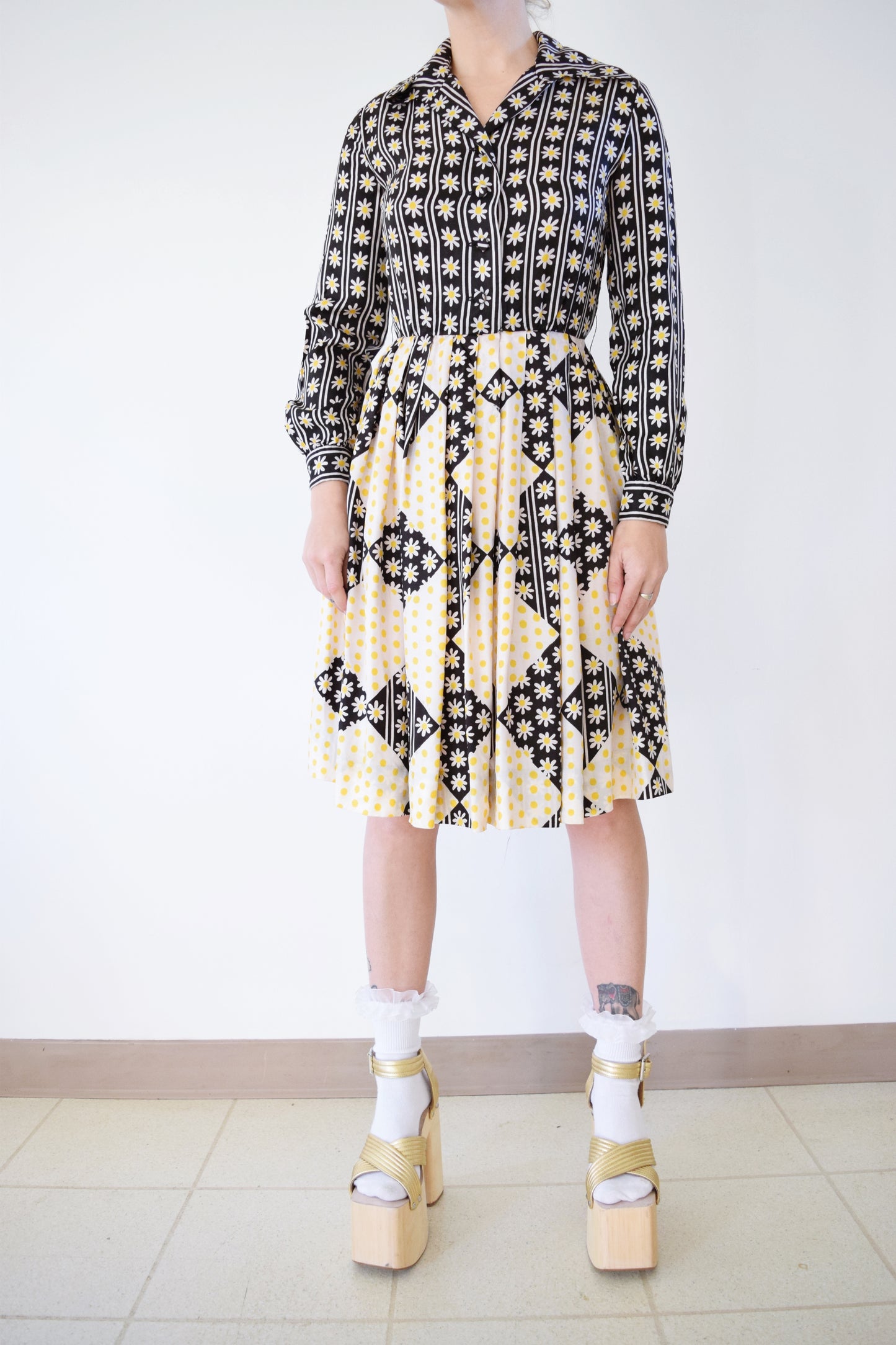 1950S PLEATED DAISY MIDI - XS