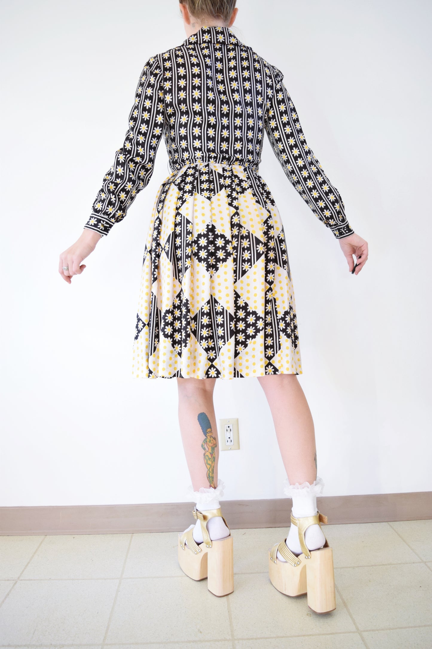 1950S PLEATED DAISY MIDI - XS