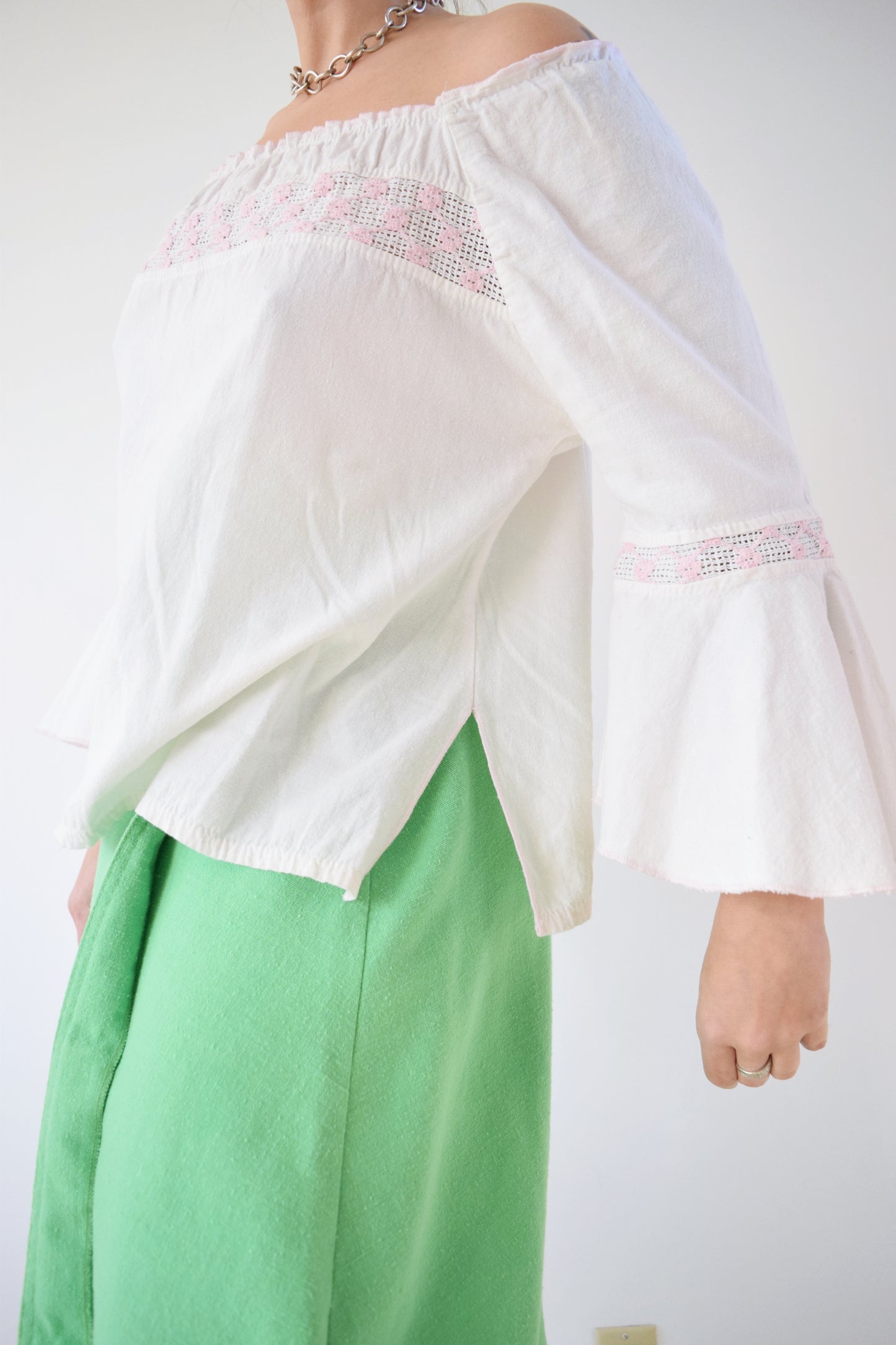 70s BELL SLEEVE BLOUSE - M/L