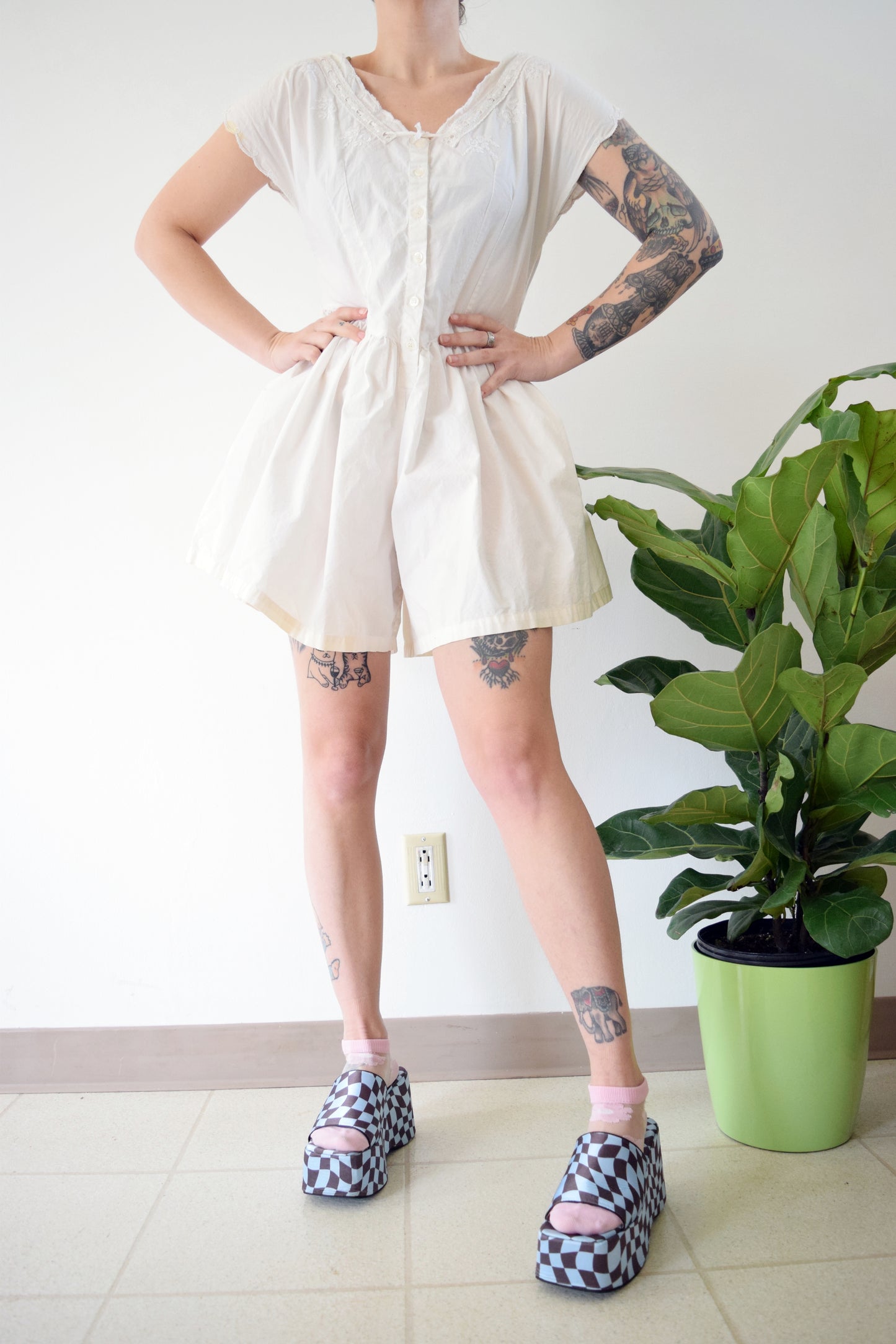 90s WHITE ROMPER - LARGE