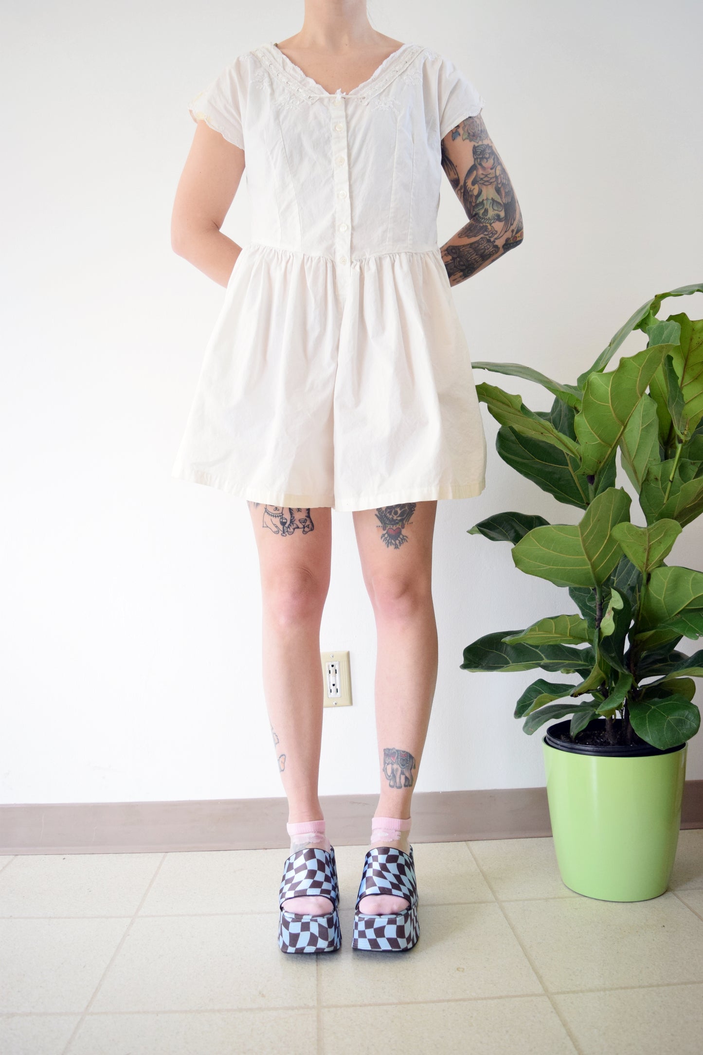 90s WHITE ROMPER - LARGE