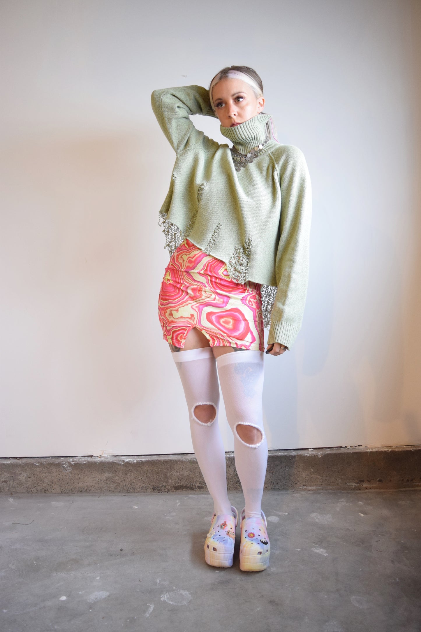 90s HAND DISTRESSED MINT TURTLENECK - LARGE