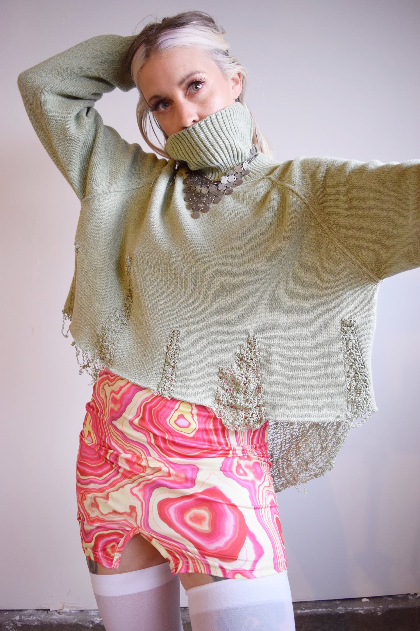 90s HAND DISTRESSED MINT TURTLENECK - LARGE