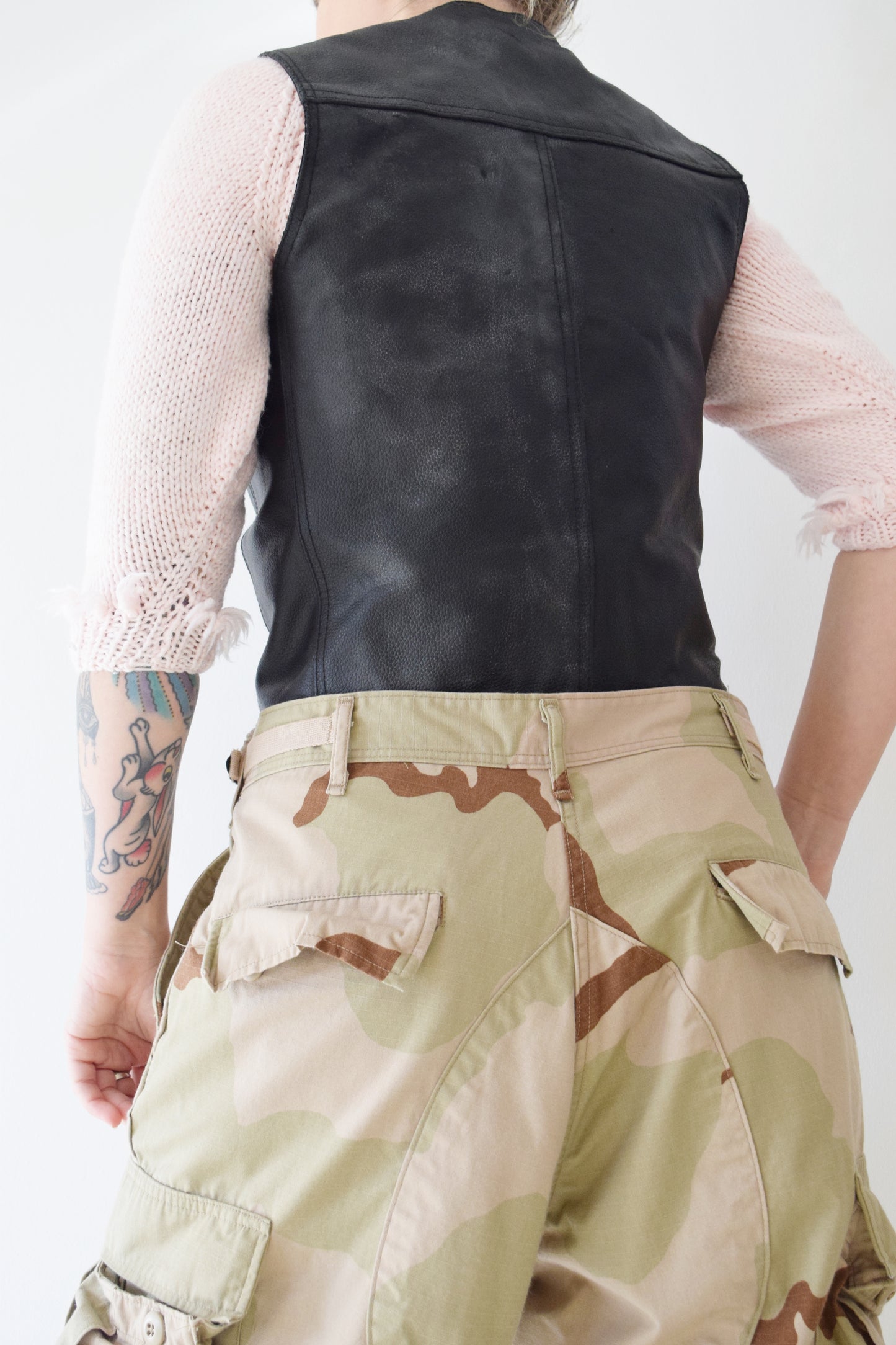 70s LEATHER VEST - SMALL