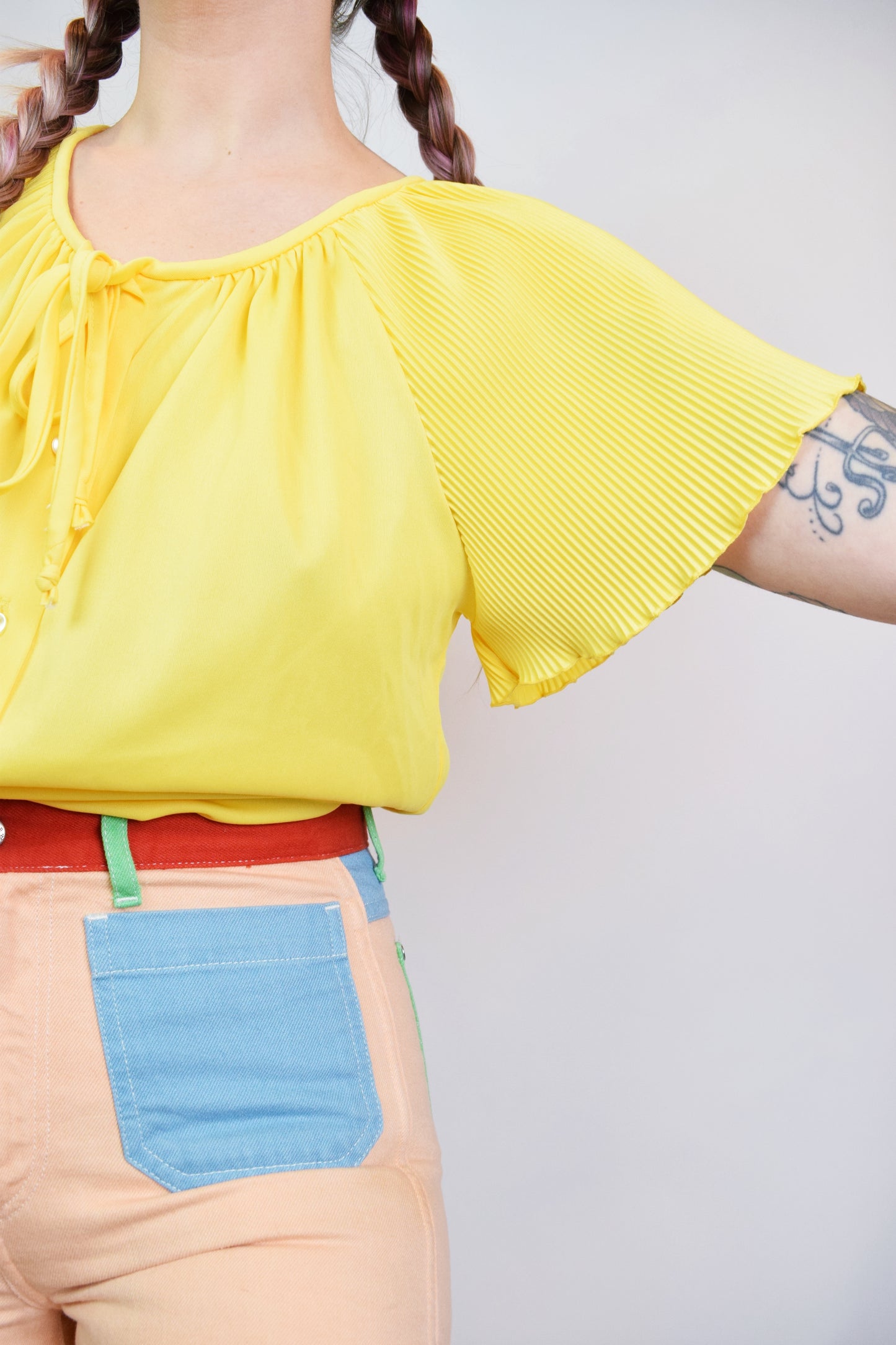 70S BRIGHT YELLOW ACCORDION BLOUSE - MEDIUM