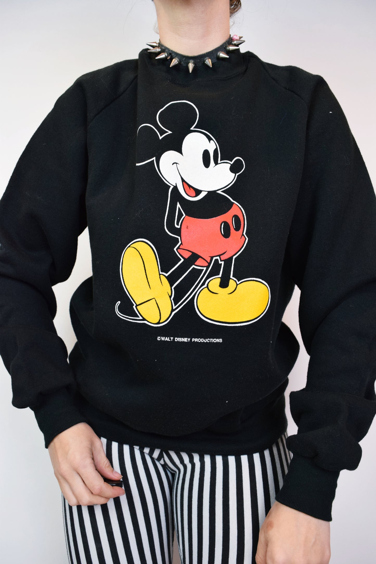 80s NOVELTY MICKEY SWEATER - MEDIUM
