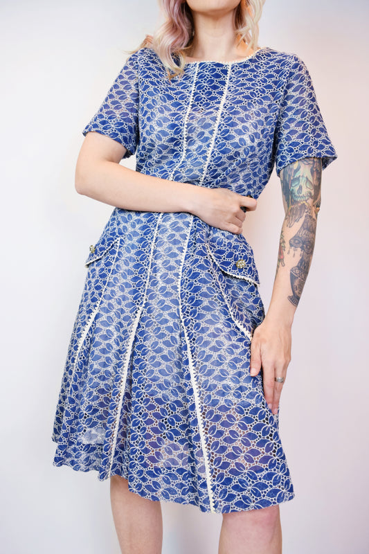 1940s EYELET LACE MIDI DRESS - MEDIUM