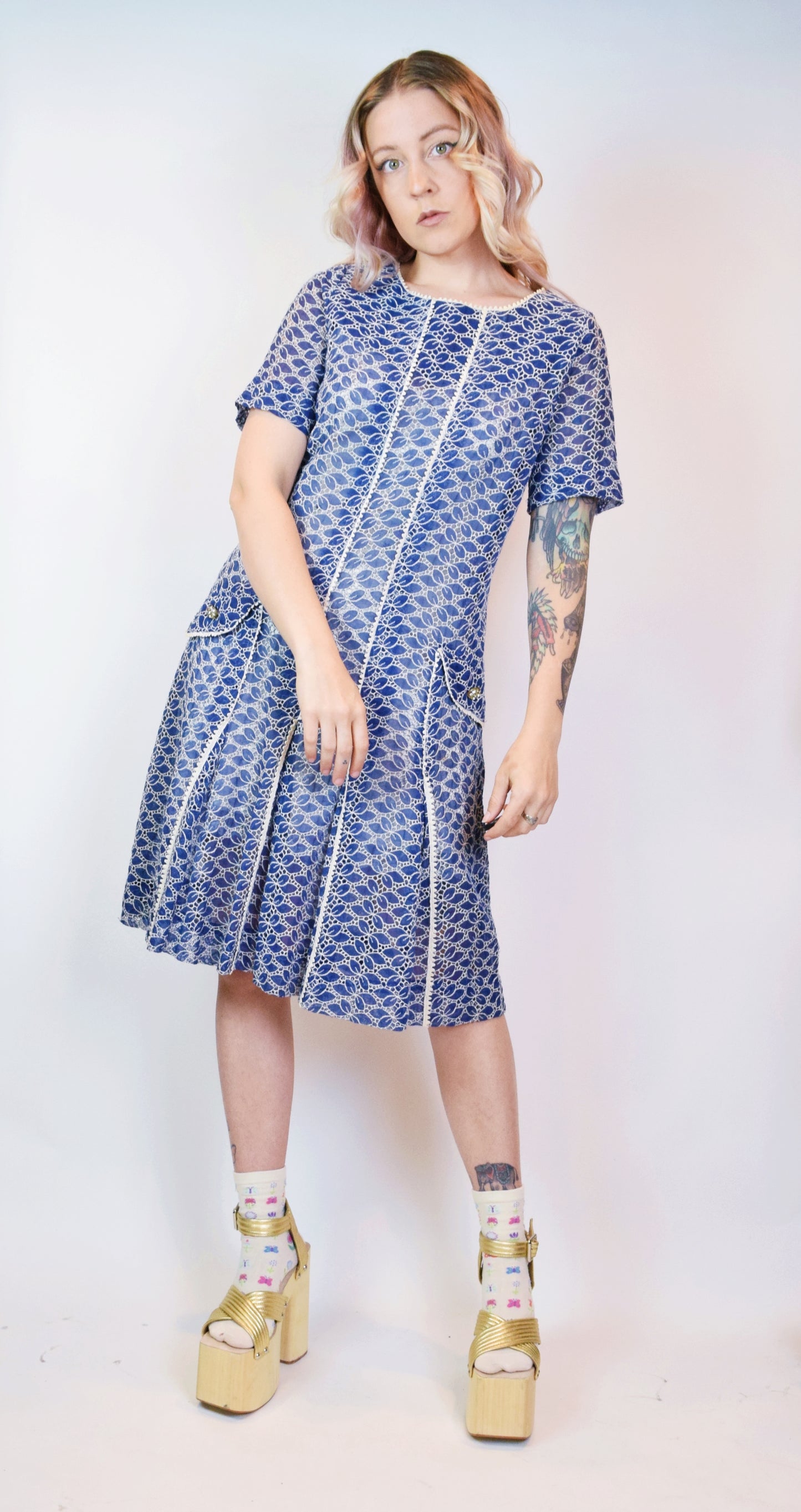 1940s EYELET LACE MIDI DRESS - MEDIUM