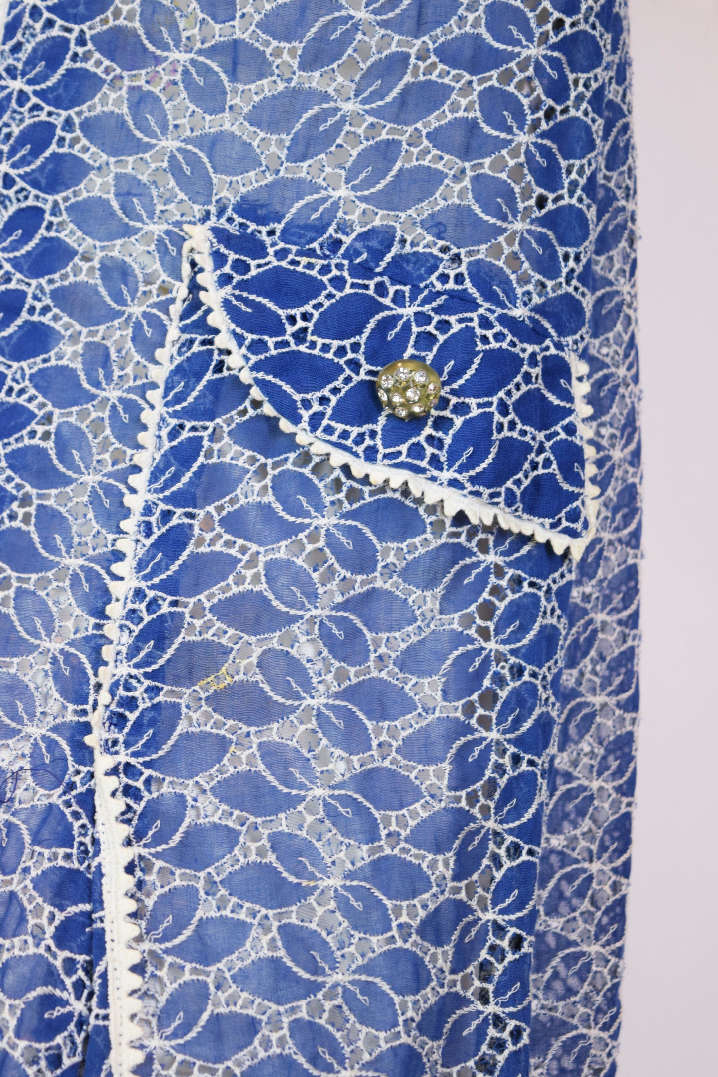 1940s EYELET LACE MIDI DRESS - MEDIUM