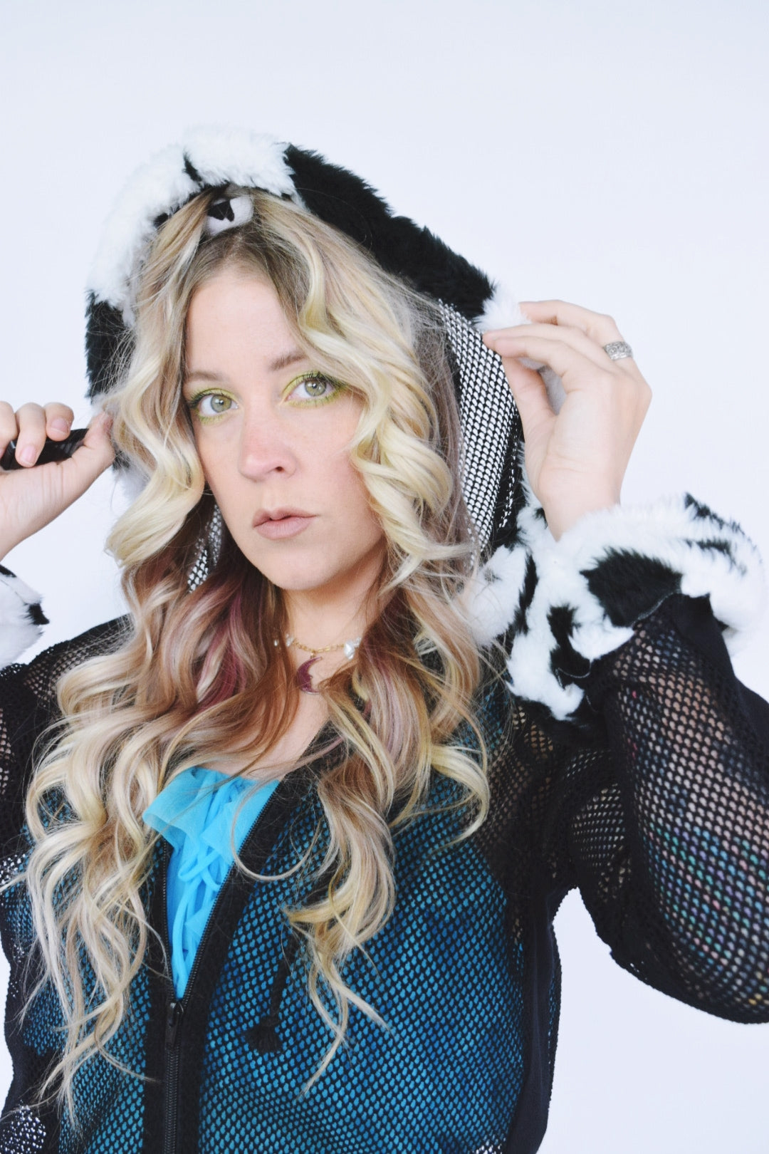 UPCYCLED Y2K COW TRIM ZIP UP HOODIE - L