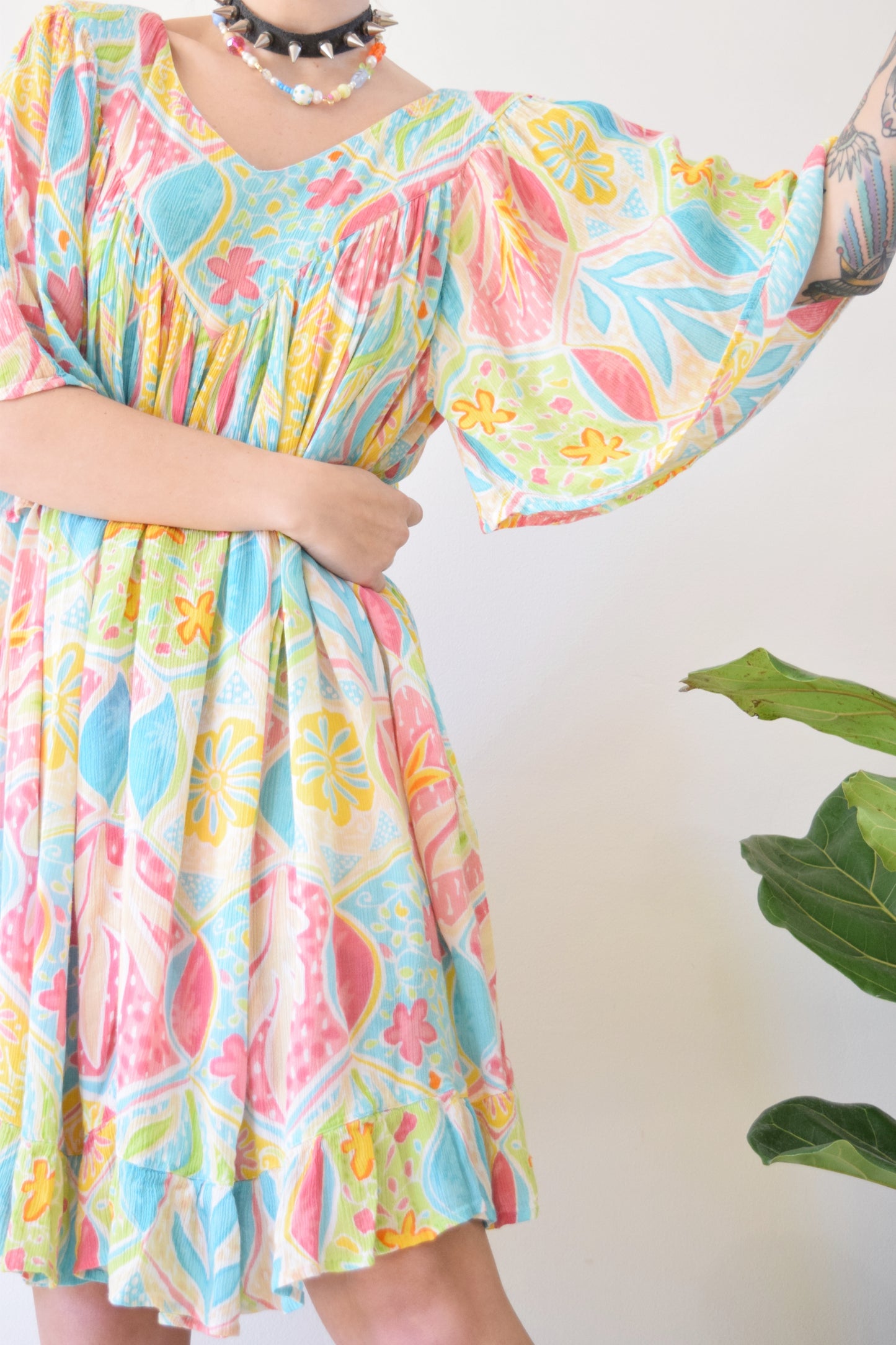 90s RAINBOW FLORAL MINI - LARGE