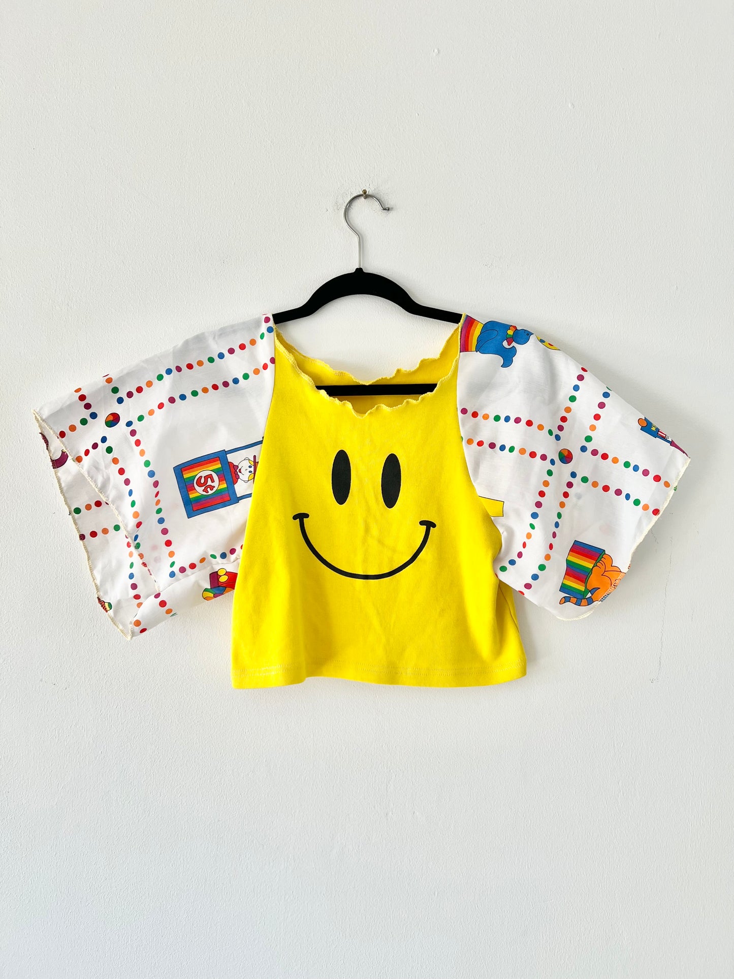 Smiley clowncore crop