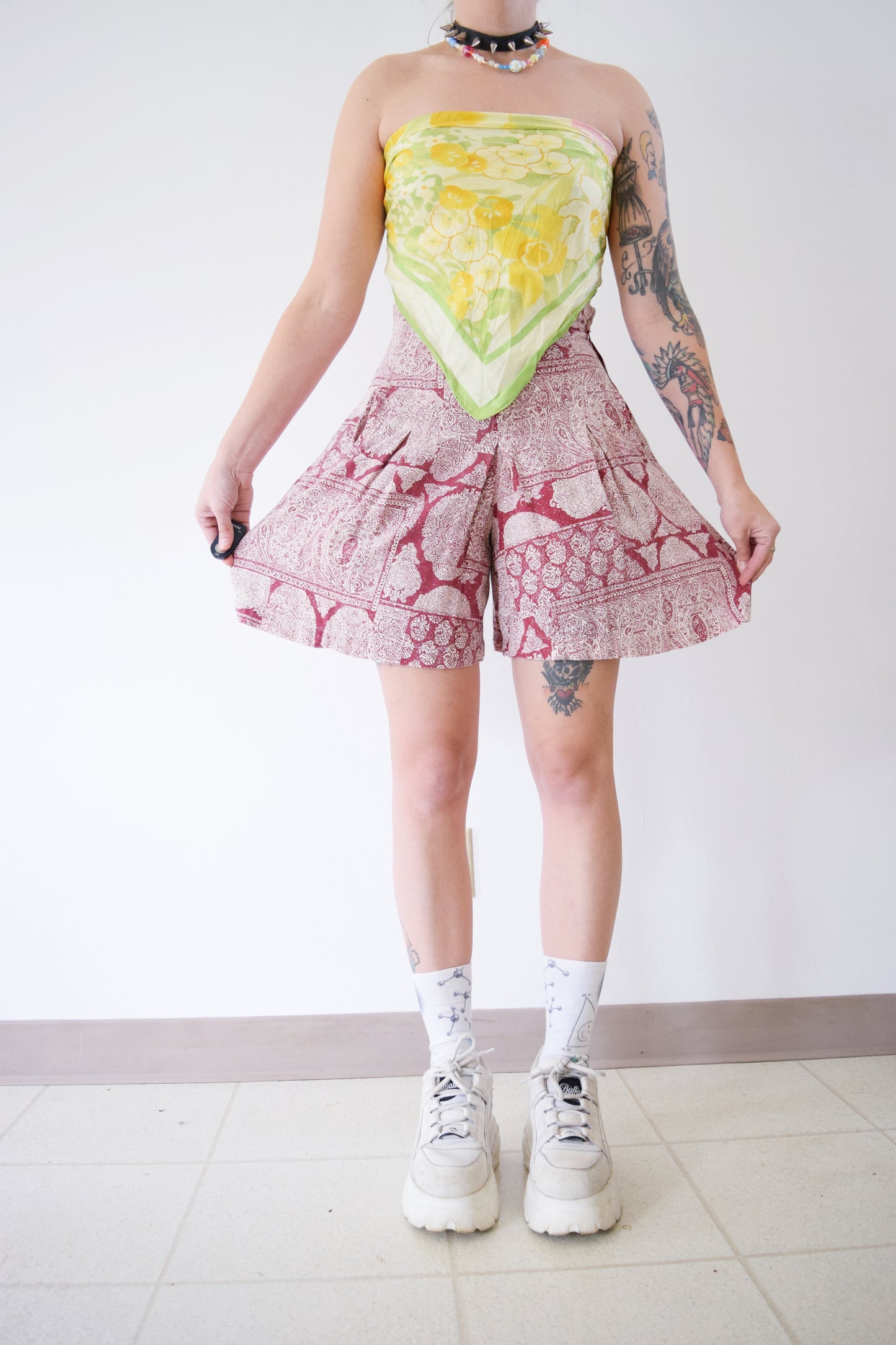 90s PAISLEY SHORTS - 26" WAIST