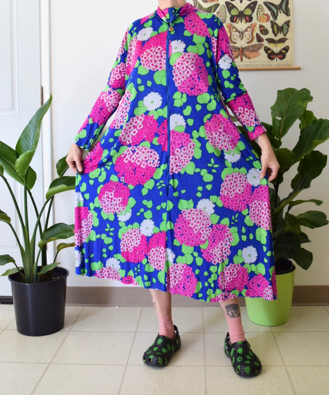 Reworked Psychedelic 60s MuMu Midi Dress w/ Scrunchie