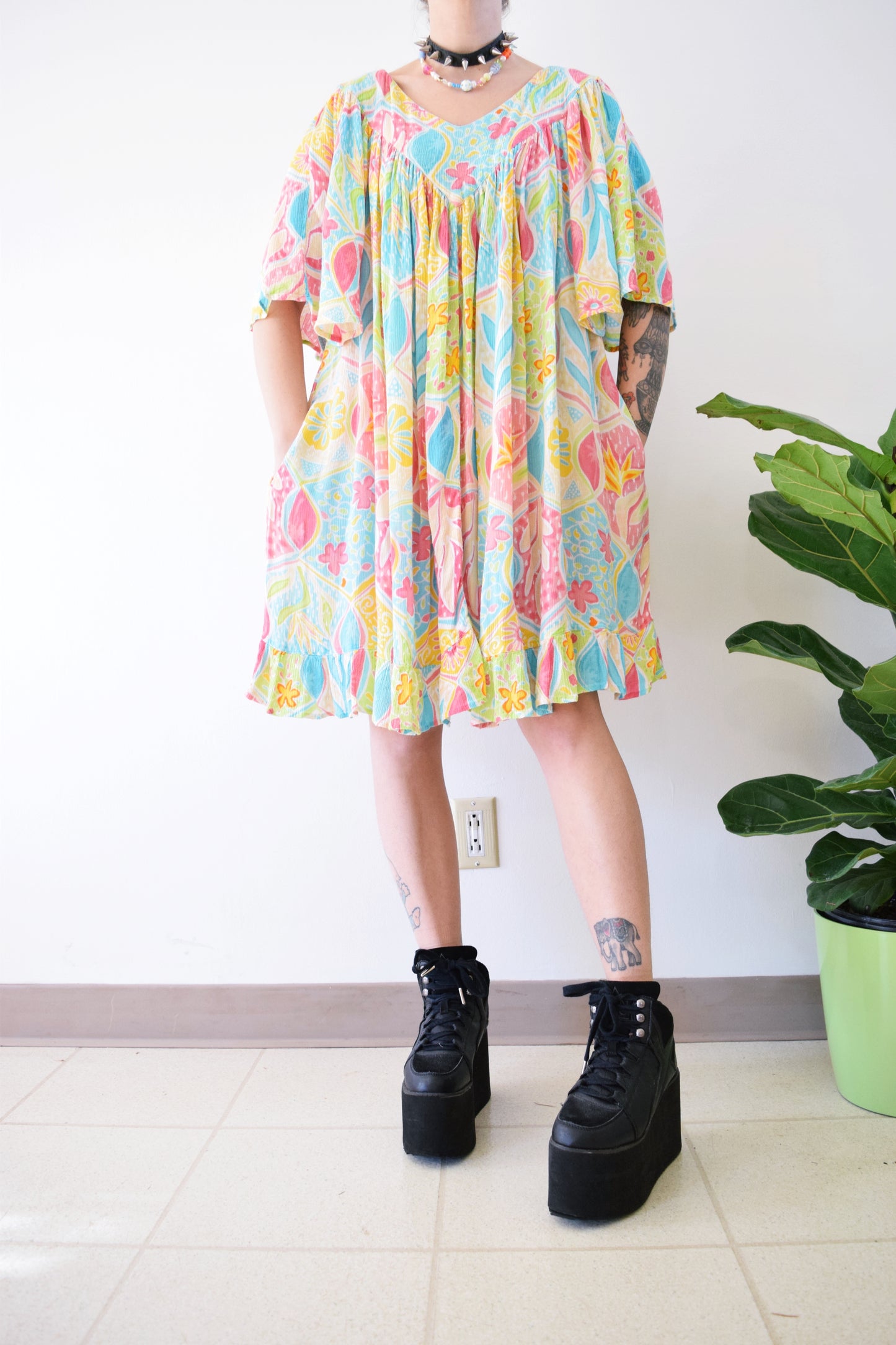 90s RAINBOW FLORAL MINI - LARGE