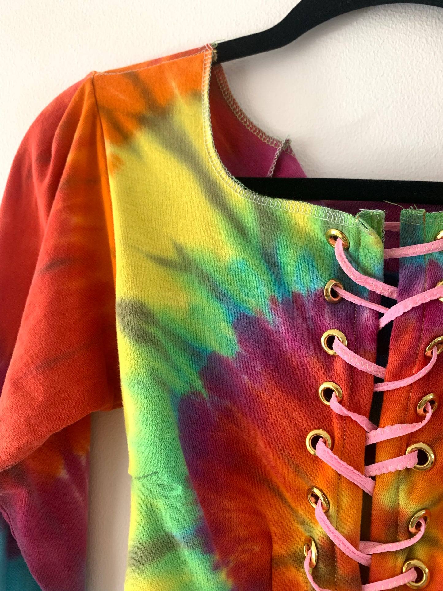 UPCYCLED RAINBOW TIE DYE TOP - M/L