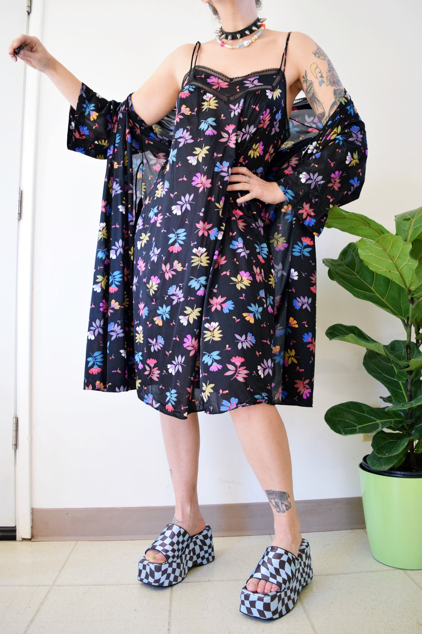 70s VAMPY FLORAL LOUNGE SET - M/L