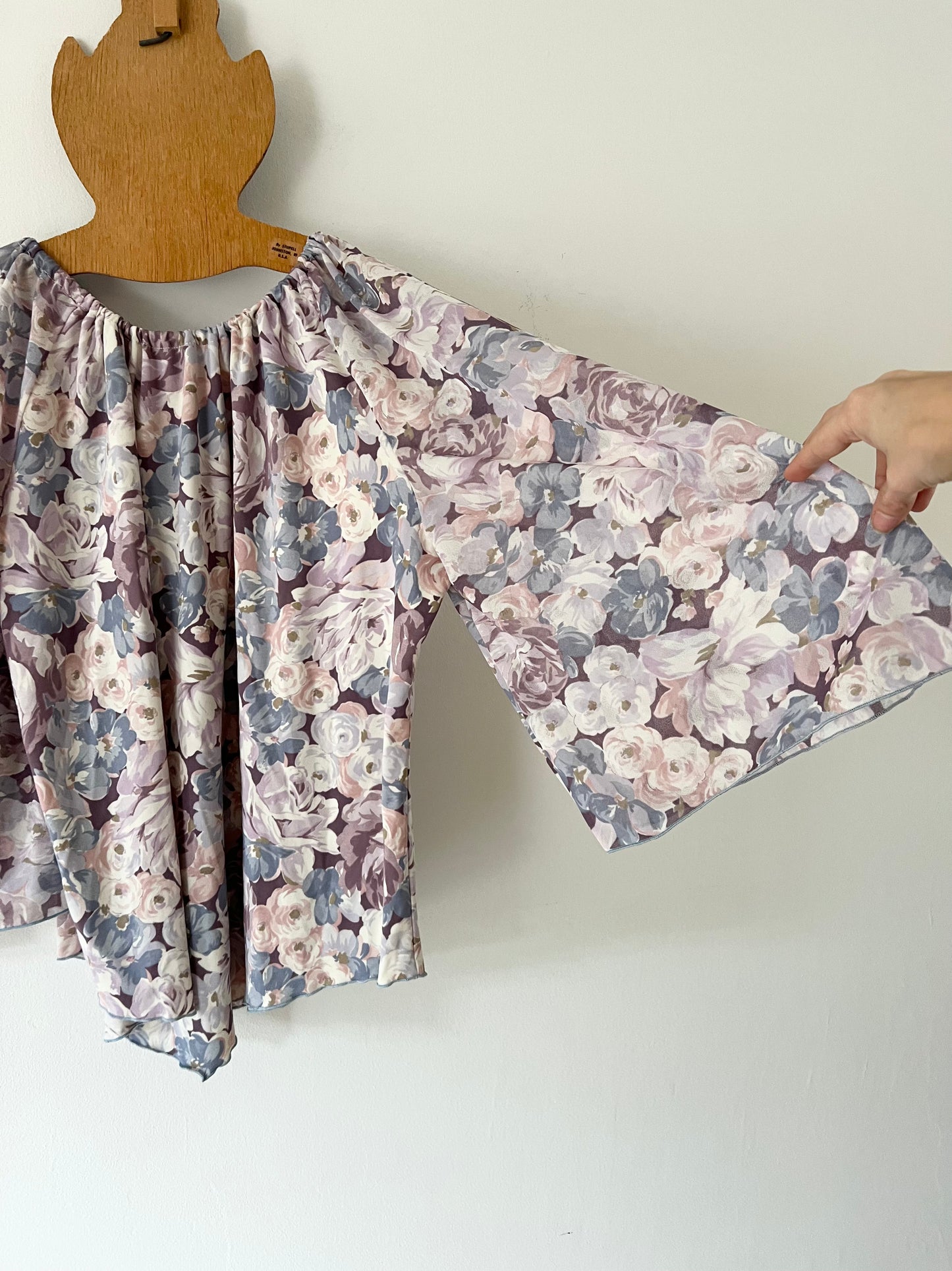 70s Floral Bell Sleeve Top - 2\3XL