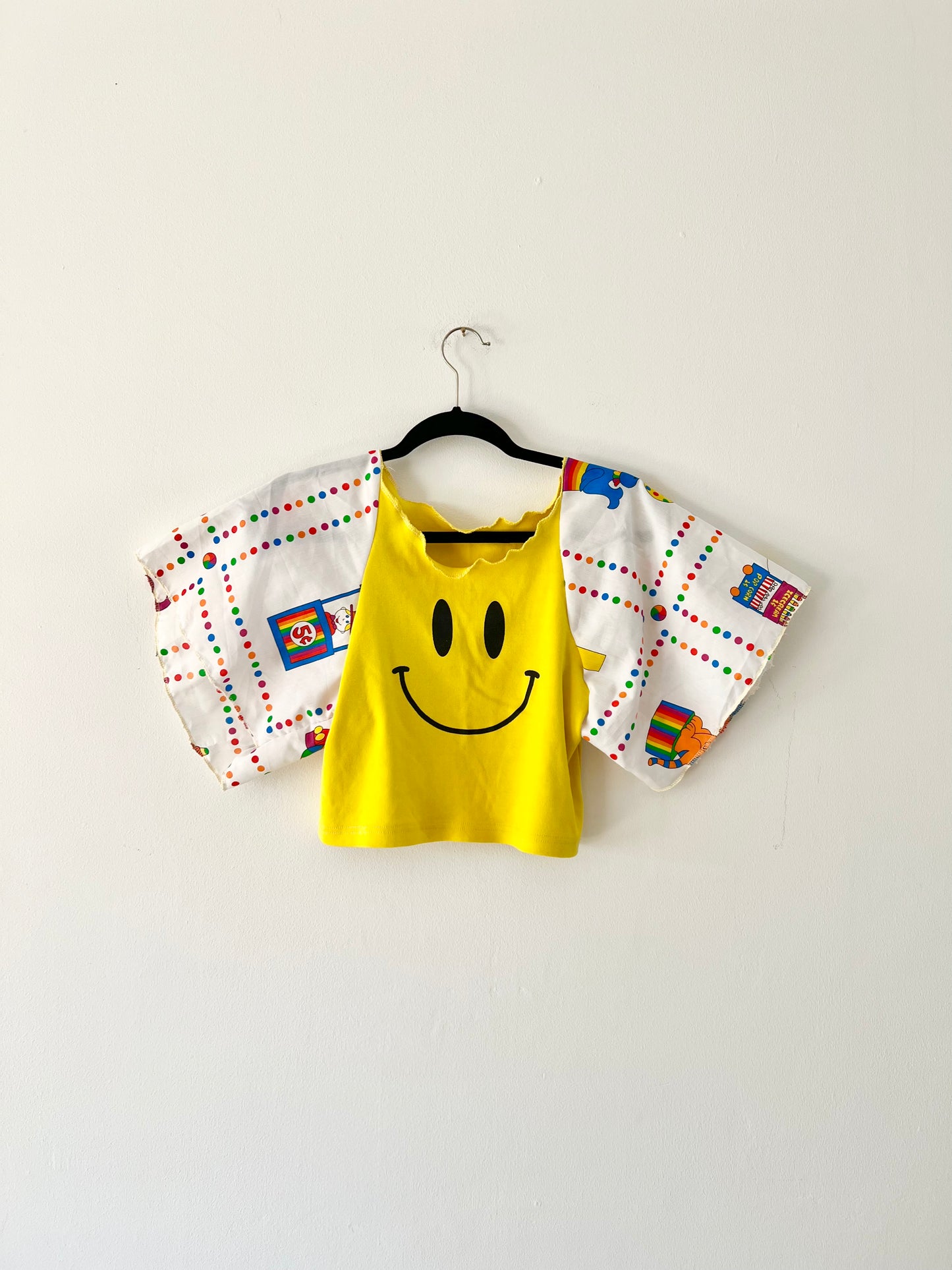 Smiley clowncore crop
