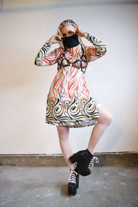 Y2K TRIPPY HOODED MIDI - S/M